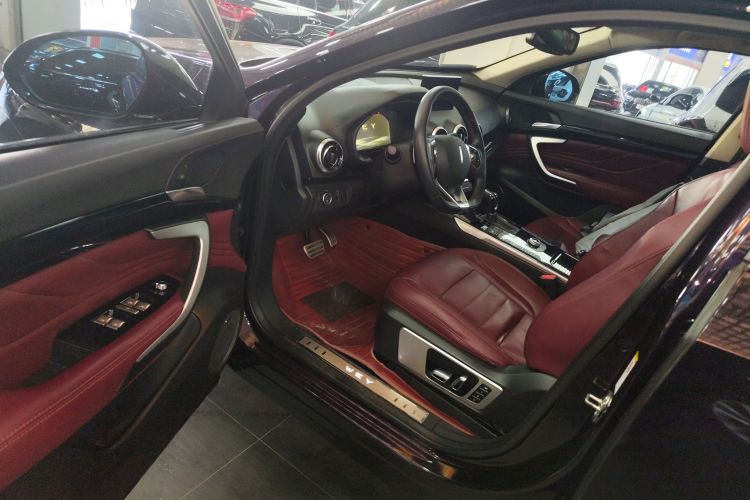 魏牌 VV7 2017款 2.0T 旗舰型中控内饰20