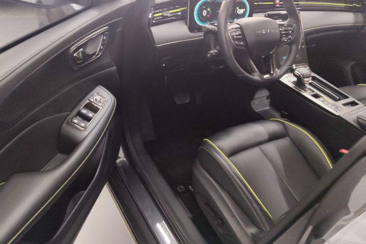 荣威RX5 2021款 PLUS 330TGI 自动国潮智臻版中控内饰20