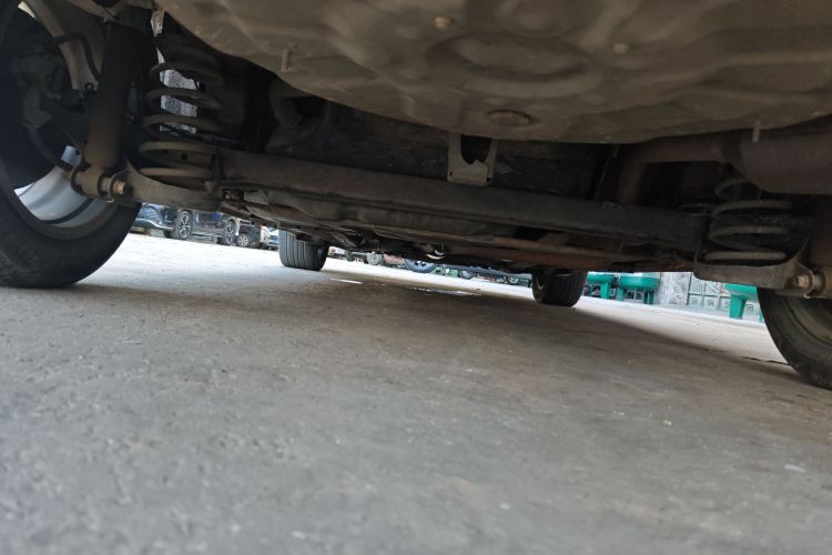 丰田 卡罗拉 2012款 炫装版 1.8L CVT GL-i局部细节9008