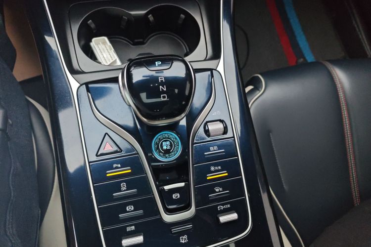 比亚迪 秦PLUS 2021款 EV 500KM 豪华型中控内饰18
