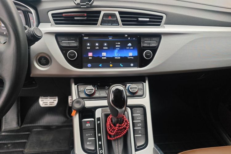 吉利汽车 博越 2016款 1.8TD 自动智尊型中控内饰16