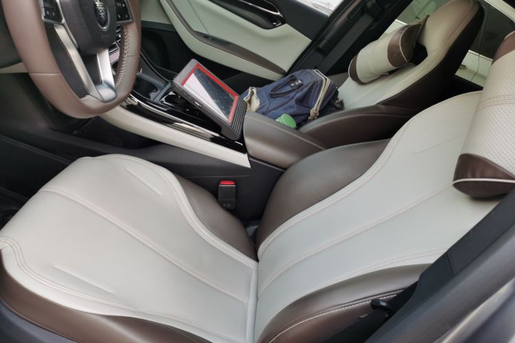 比亚迪 秦PLUS 2023款 冠军版 DM-i 55KM领先型局部细节19