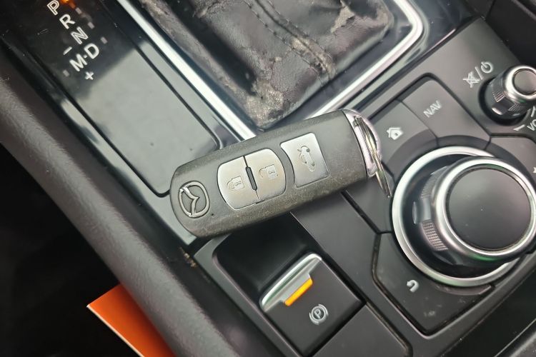 马自达3 昂克赛拉 2017款 三厢 1.5L 自动豪华型 国V中控内饰11