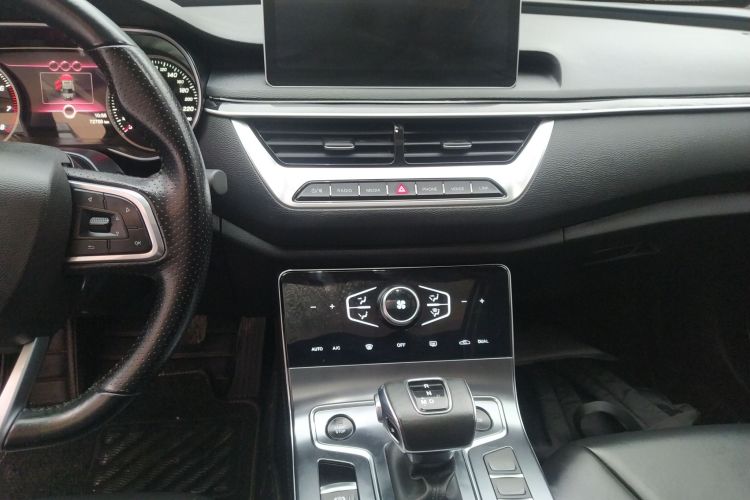 红旗H5 2022款 经典款 改款 1.5T DCT旗韵版局部细节16