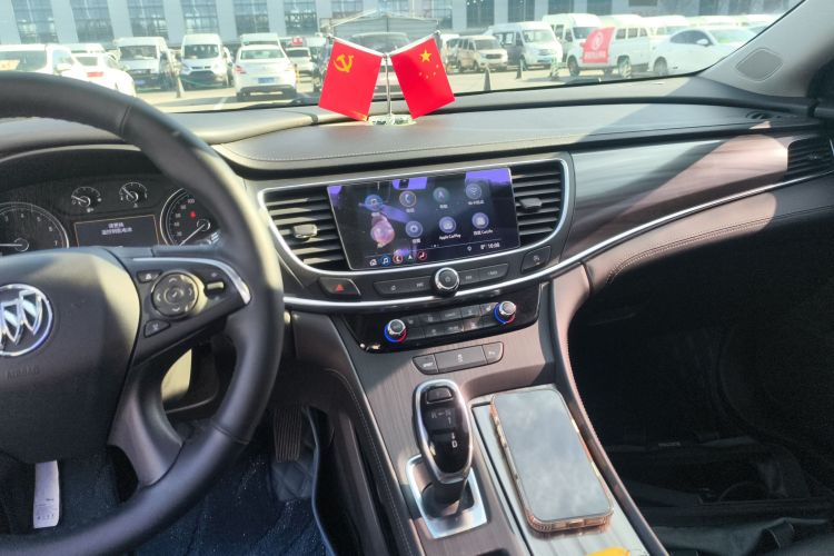 别克 君越 2019款 28T 豪华型中控内饰16