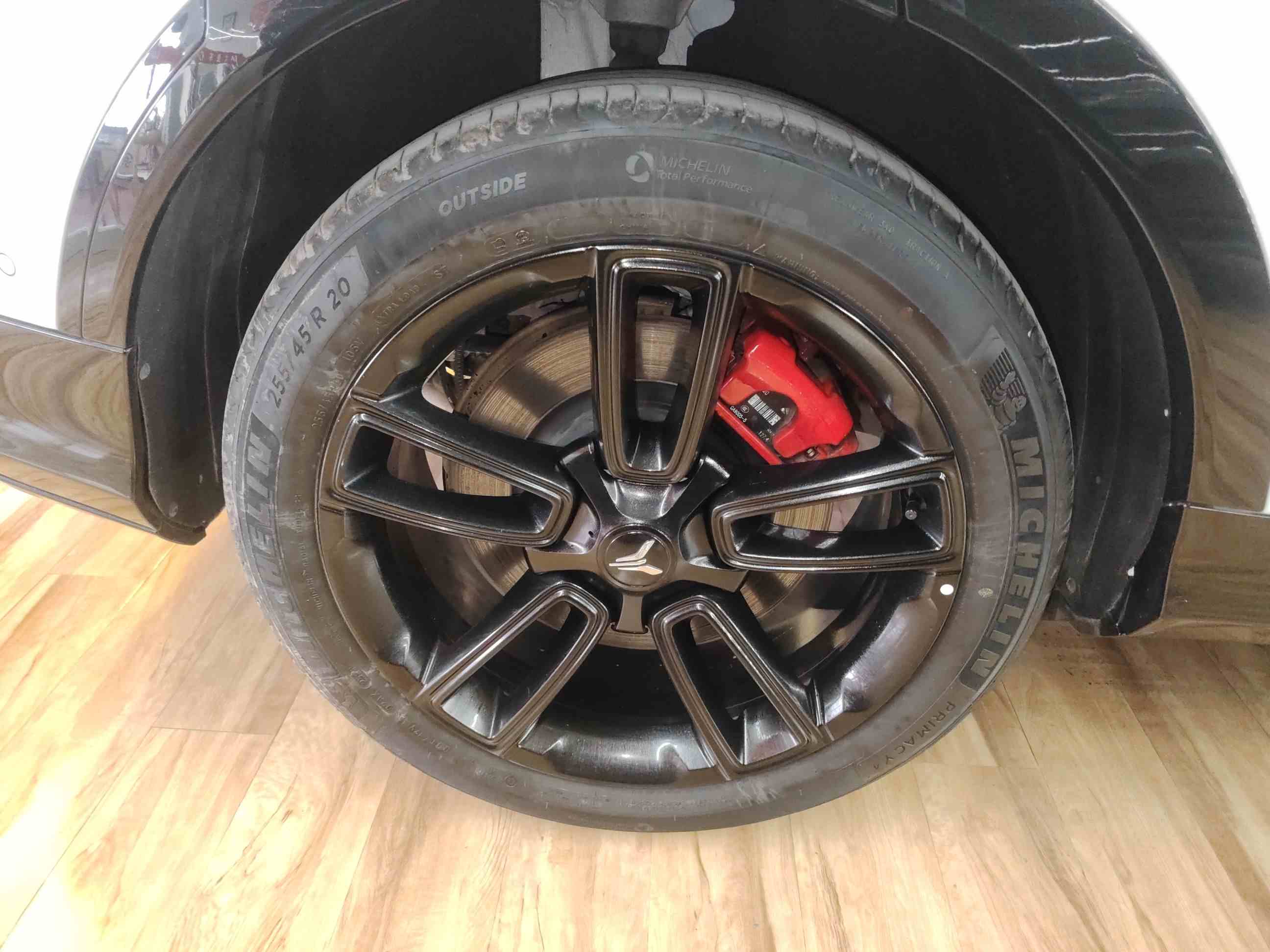 岚图汽车 岚图FREE 2025款 318 318km 后驱环游版(3)