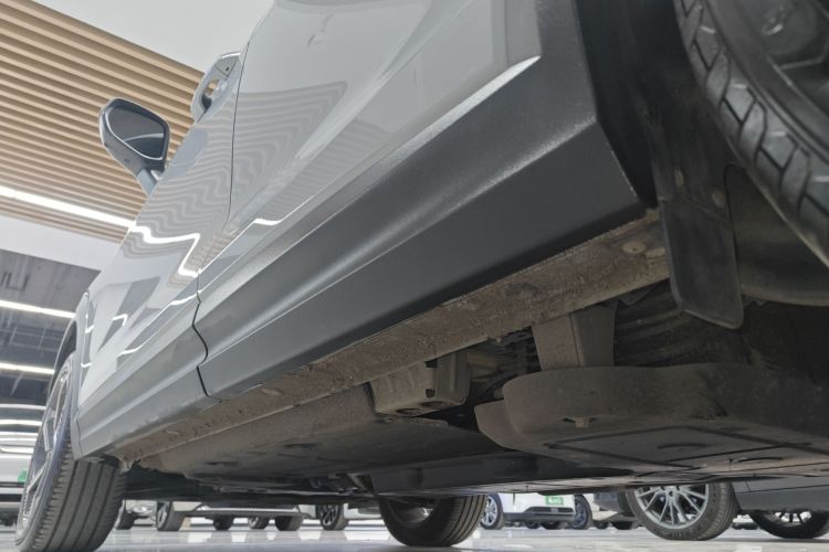 领克06 EM-P 2022款 PHEV 84KM续航版 Pro局部细节9002