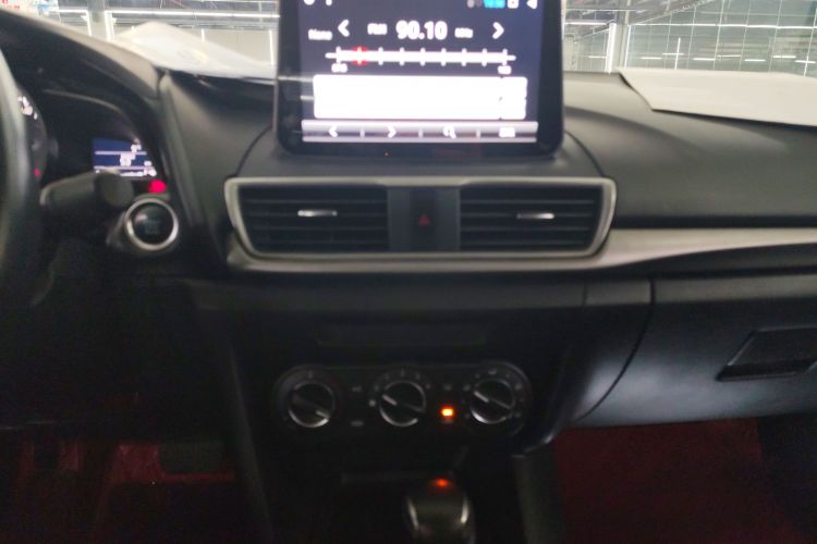 马自达3 昂克赛拉 2017款 三厢 1.5L 自动舒适型 国V中控内饰16