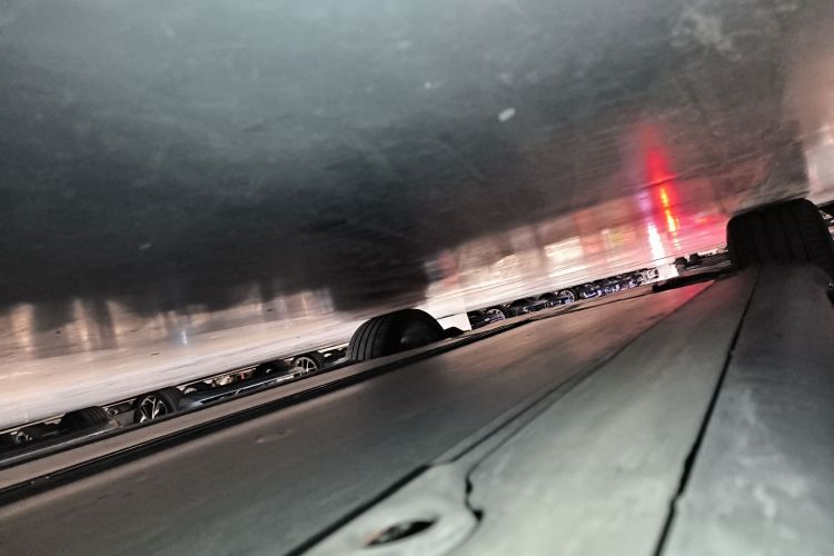 特斯拉 Model Y 2022款 后轮驱动版局部细节9002