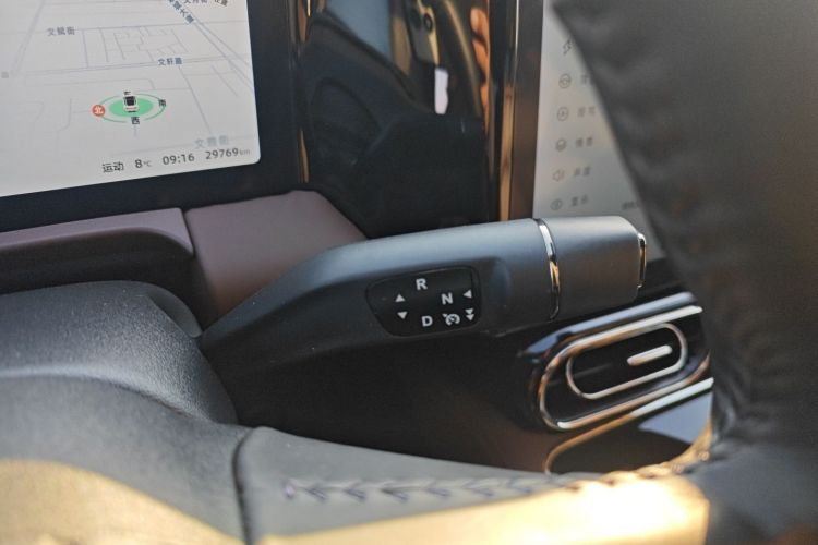 零跑汽车 零跑C01 2023款 增程 316 智享版局部细节18