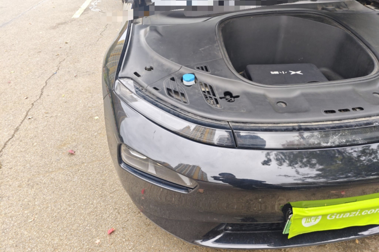 小鹏P7 2022款 586G车身外观8