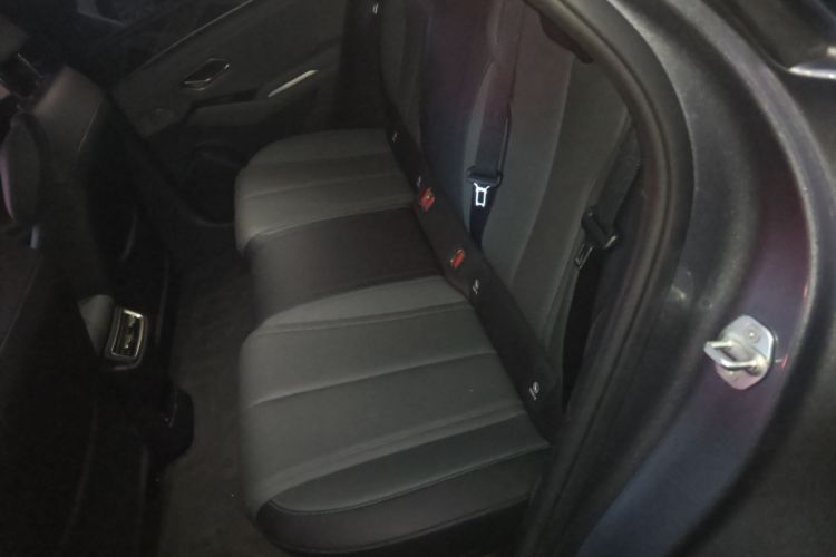 比亚迪 秦L 2025款 DM-i 智驾版 120KM领先型中控内饰7004