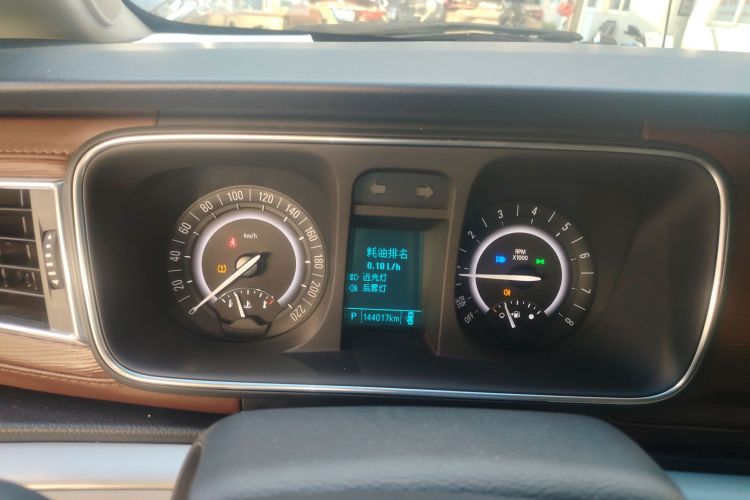 别克GL8 2018款 28T 豪华型 国VI中控内饰14