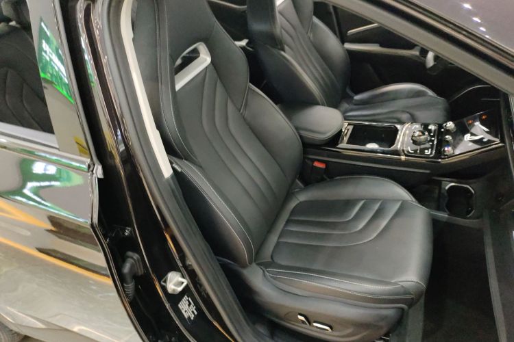 哪吒汽车 哪吒U 2021款 Pro 400 巡航版局部细节41