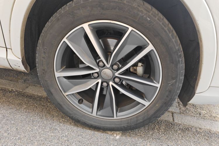 奥迪Q3 2018款 30 TFSI 时尚型典藏版车身外观6007