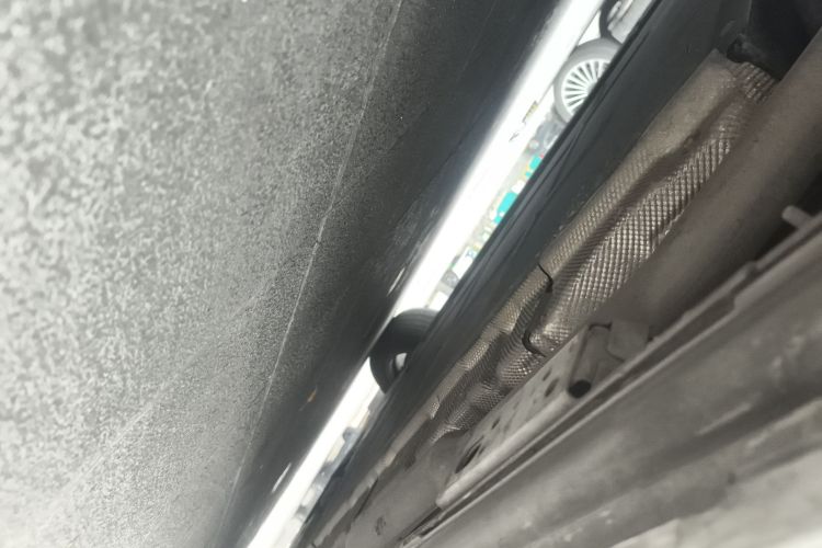 腾势D9 2022款 DM-i 1040 尊贵型局部细节9002