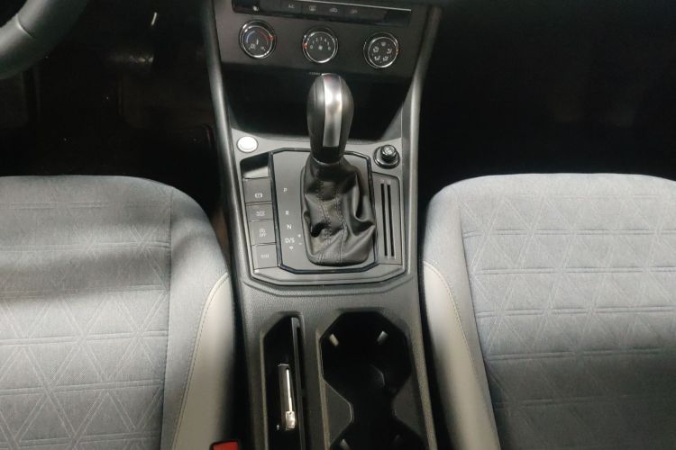 大众 朗逸 2024款 300TSI DSG满逸版中控内饰18