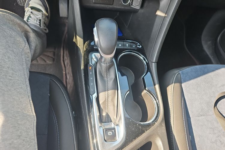 别克 昂科拉GX 2020款 20T CVT两驱豪华型中控内饰18