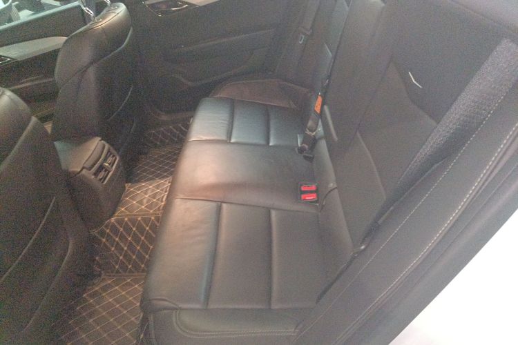 凯迪拉克ATS-L 2017款 28T 时尚型中控内饰21