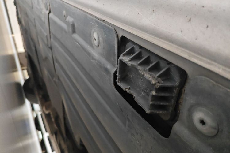 宝马3系 2014款 320Li 豪华设计套装局部细节9003