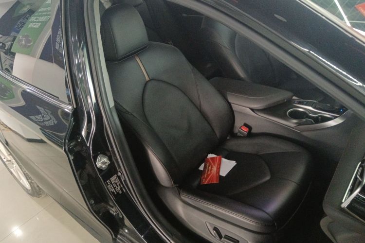 丰田 凯美瑞 2021款 2.0G 豪华版局部细节41