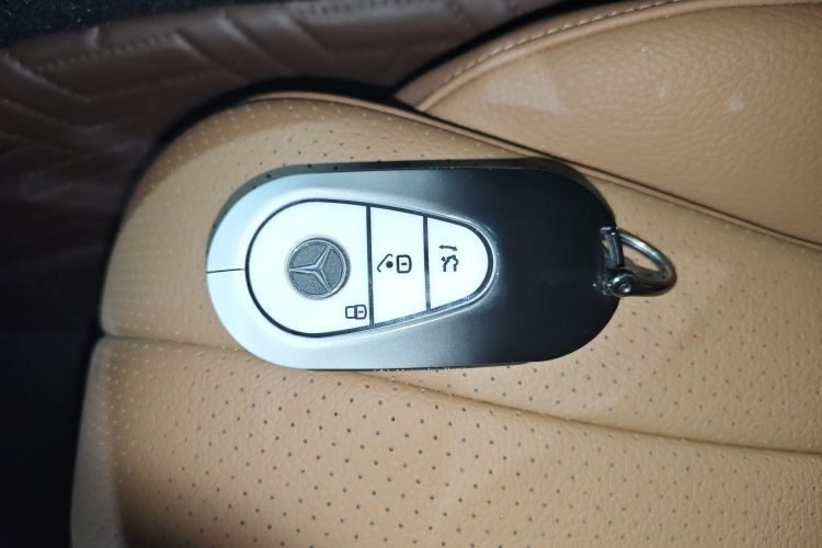 奔驰E级 2024款 E 260 L中控内饰7001