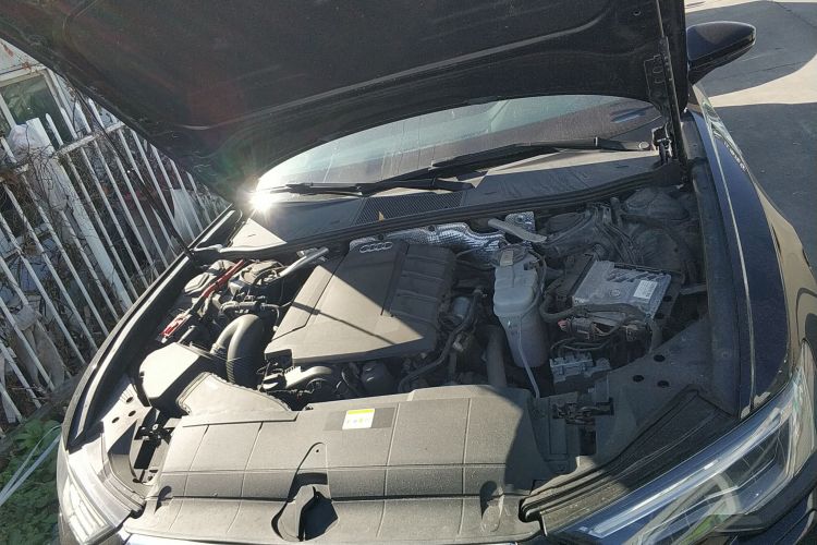 奥迪A6L 2021款 45 TFSI quattro 臻选动感型机舱底盘24