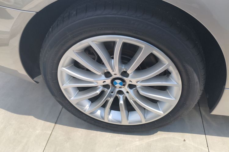 宝马5系 2017款 525Li 豪华设计套装车身外观6005