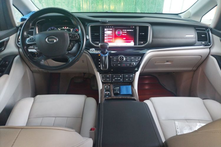 广汽传祺 传祺M8 2018款 320T 尊享版中控内饰12