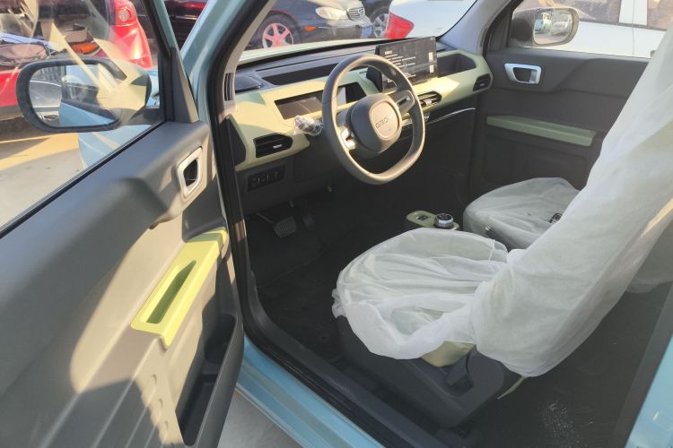 吉利银河 2024款 熊猫mini 200km 耐力熊中控内饰20