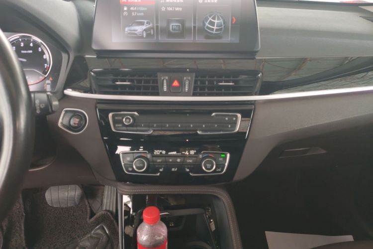 宝马X1 2020款 sDrive20Li 尊享型中控内饰16