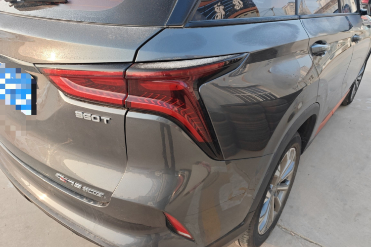 长安CS75 PLUS 2021款 2.0T 自动领航型车身外观9