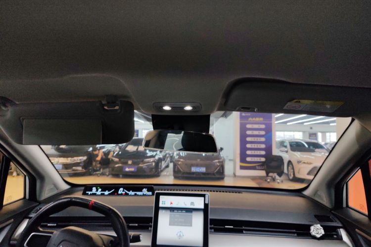 哪吒汽车 哪吒V 2021款 标准续航行业定制版局部细节22