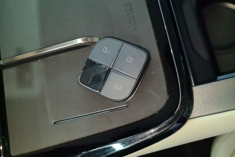 领克08 EM-P 2023款 245km 超长续航Halo中控内饰7001