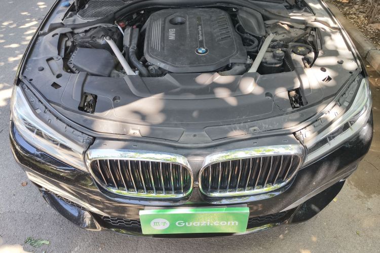 宝马7系 2018款 740Li 领先型 M运动套装局部细节24