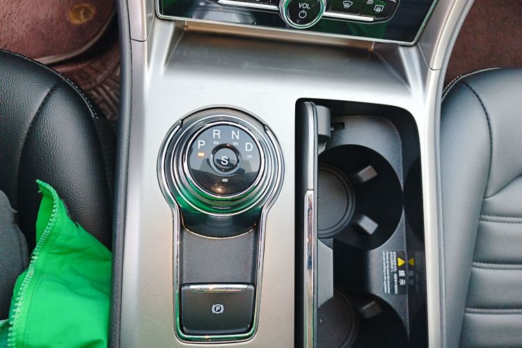 福特 蒙迪欧 2020款 EcoBoost 200 时尚型局部细节18