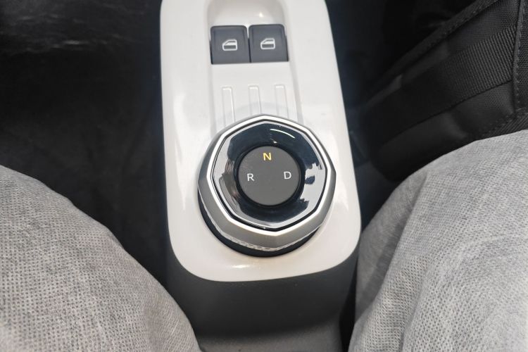 吉利银河 熊猫 2025款 210km 元气熊中控内饰18