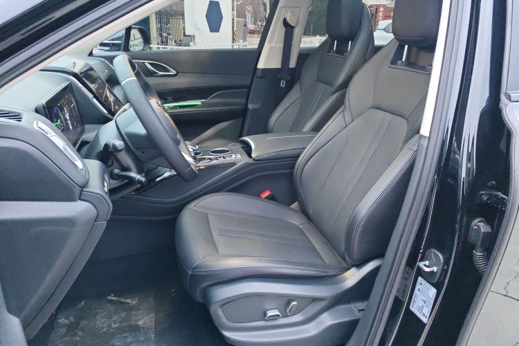 红旗HS3 PHEV 2024款 PHEV 115km 劲为版中控内饰19