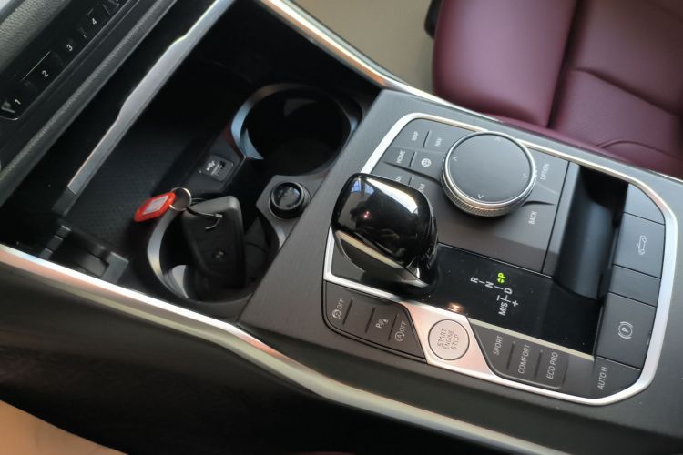 宝马4系 2022款 425i 敞篷M运动套装中控内饰18