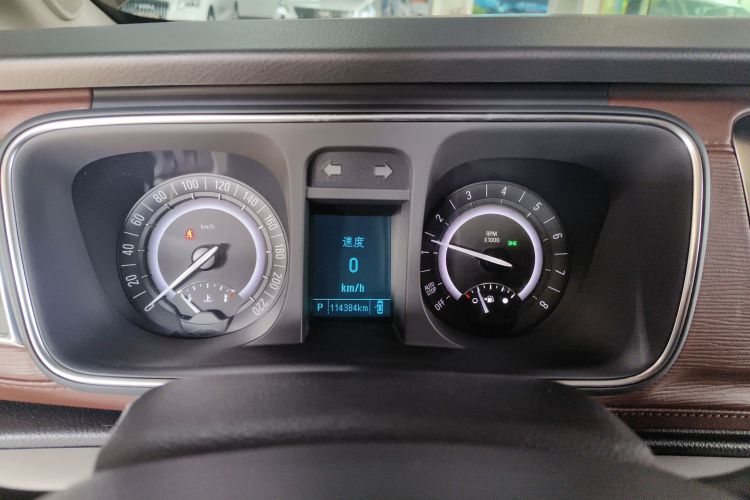 别克GL8 2018款 28T 豪华型 国VI中控内饰14