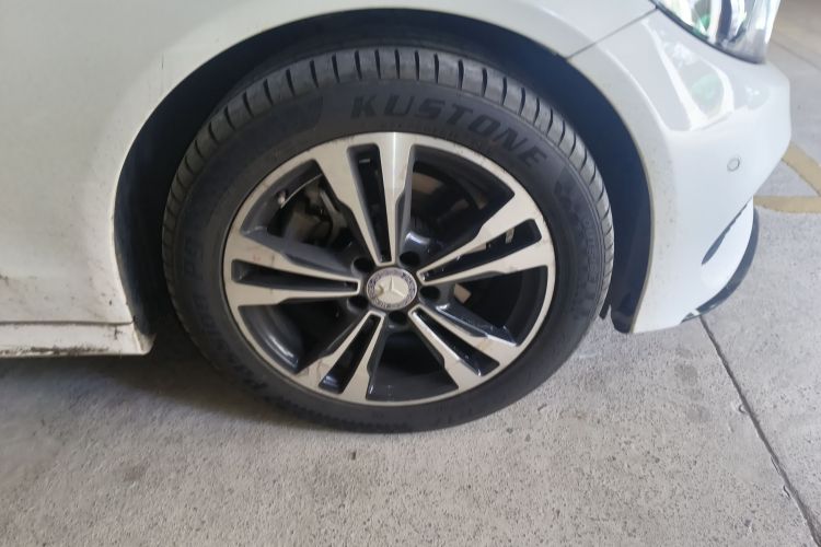 奔驰C级 2016款 C 200 运动版车身外观10