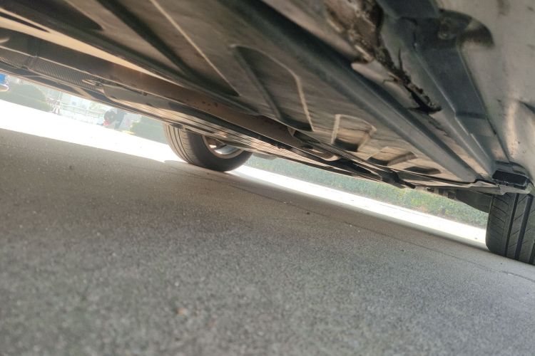 奔驰C级 2016款 C 200 L 运动型局部细节9001