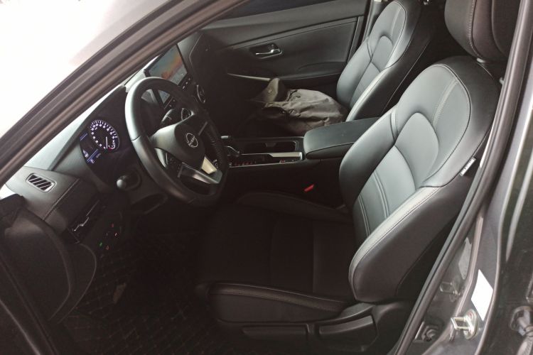 日产 轩逸 2023款 1.6L CVT悦享版局部细节19