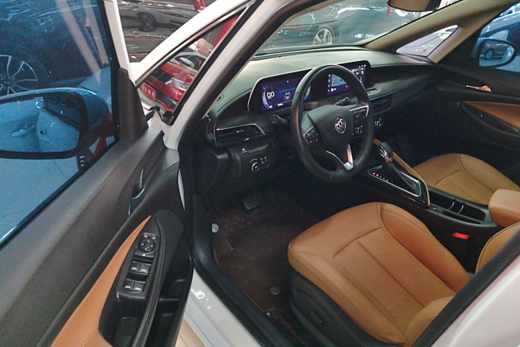 别克GL6 2021款 323T 轻混动互联豪华型中控内饰20