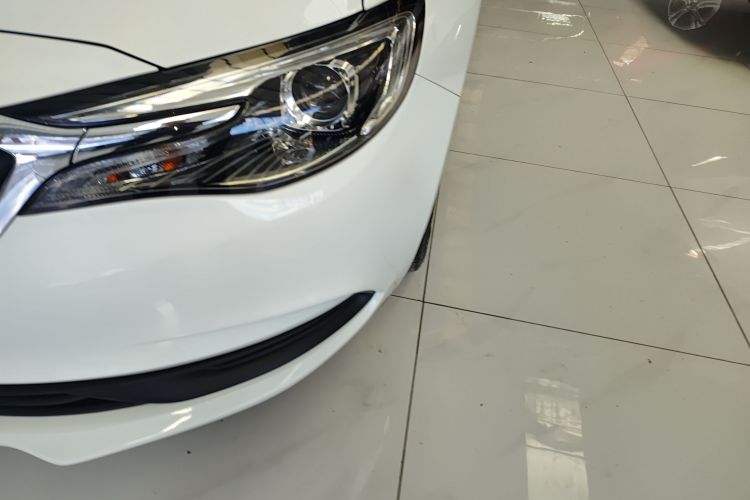 别克 英朗 2021款 1.3T 自动轻混动进取型车身外观36