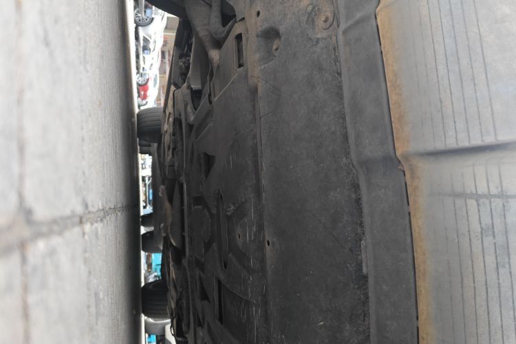 奔驰GLE 2015款 GLE 400 4MATIC局部细节9008