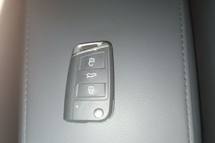 大众 凌渡 2018款 280TSI DSG舒适版中控内饰11