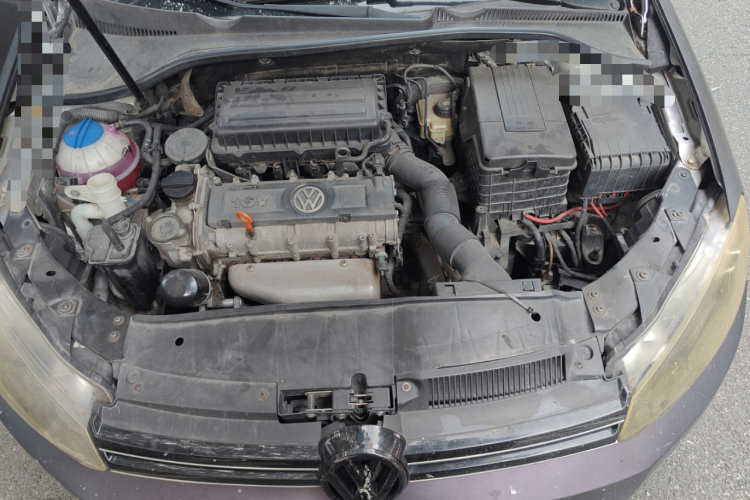 大众 高尔夫 2012款 1.6 自动时尚型局部细节24