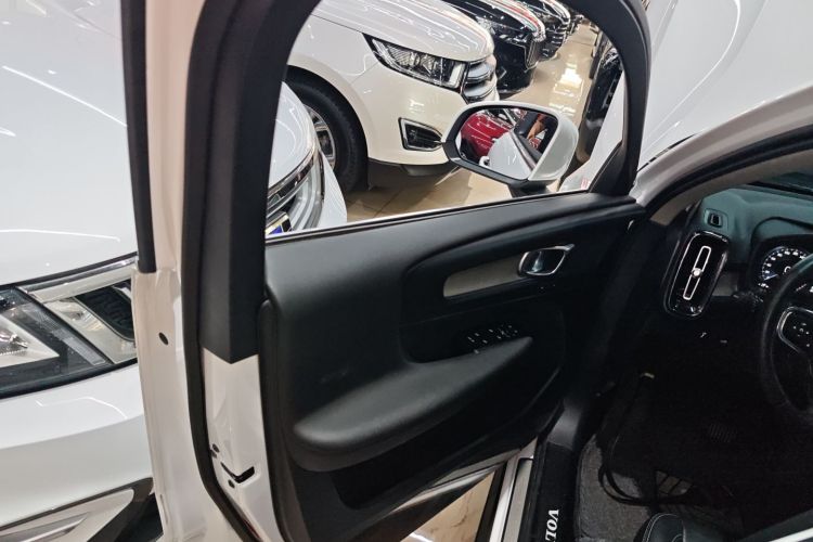 沃尔沃XC40 2020款 T4 四驱智远豪华版中控内饰47