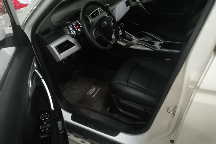 吉利汽车 博越 2018款 1.8TD 自动两驱智雅型中控内饰7003